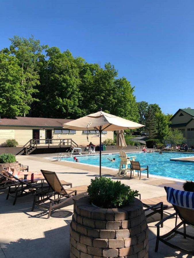 Pocono Villas Resort East Stroudsburg Esterno foto